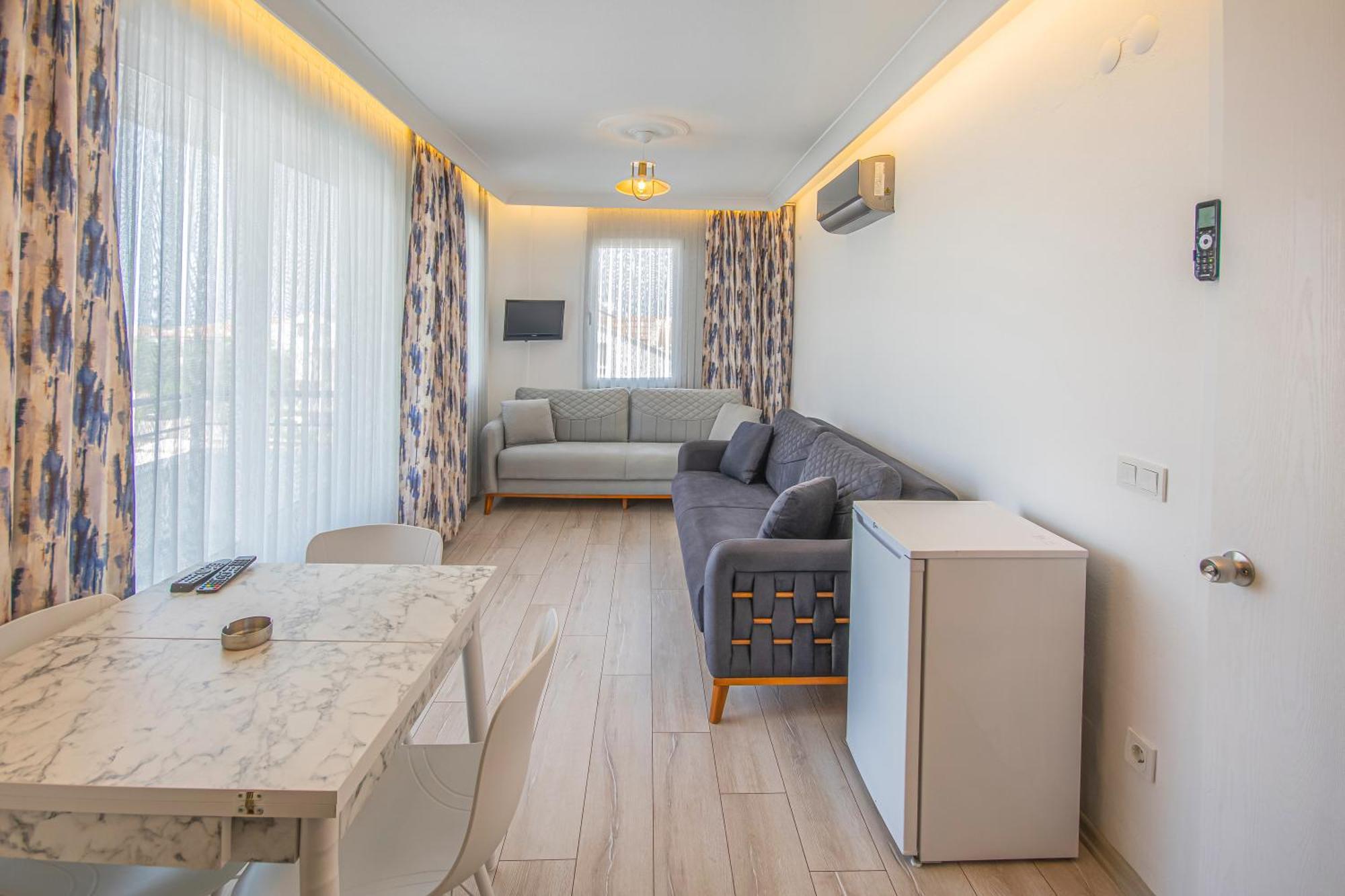 Oezguem Suite Otel ダッチャ エクステリア 写真